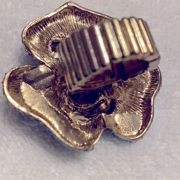 Fashion Jewelry - Cocktail Ring - Picture 3 of 4